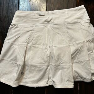 Lululemon skirt size 2